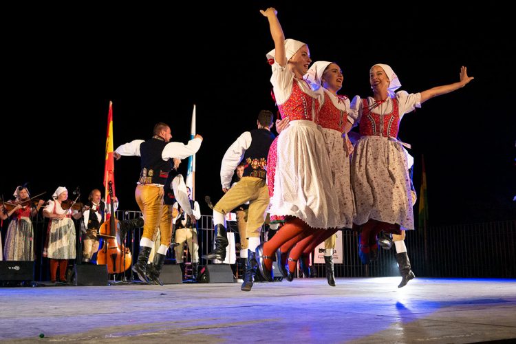 Las Galas Folclóricas celebrarán su 50 aniversario con los grupos de Brasil, Georgia, Méjico, Honduras, Lorca y Ronda