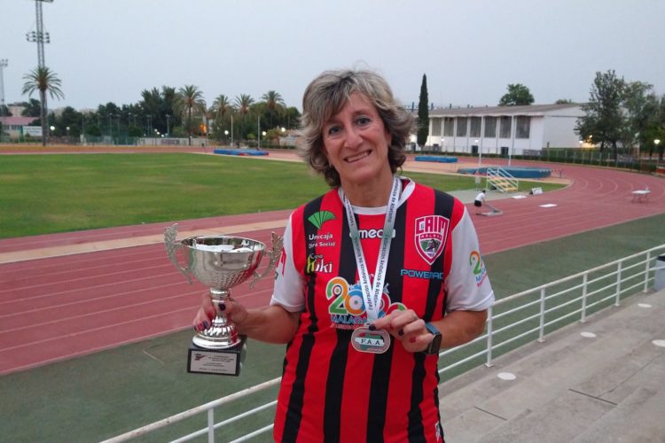 Encarni Villena se proclama campeona de Andalucía de Clubes de Atletismo Máster