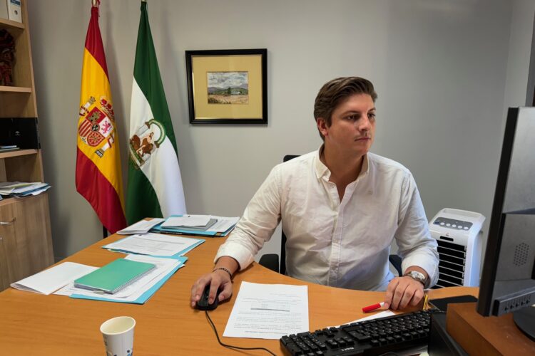 Jorge Fernández, el concejal más joven del PP, asume Tráfico y se convierte en uno de los nombres con más peso del Gobierno local