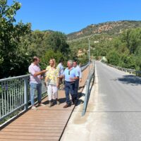 La Junta finaliza la pasarela peatonal que cruza el río Guadiaro en Cortes de la Frontera