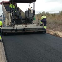 La Diputación adjudica por 1,4 millones de euros el asfaltado de cuatro carreteras de la Serranía