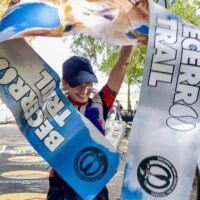 Isabel Acevedo  se llevó su peso en aceite de oliva tras vencer en la carrera de Cuevas del Becerro