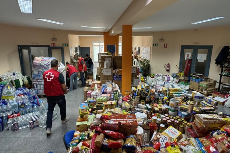 Ronda enviará 45 palets de ayuda con todo tipo de productos a Valencia