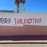 La Policía Local detiene al individuo que realizó once pintadas sobre el conflicto de Palestina en espacios públicos