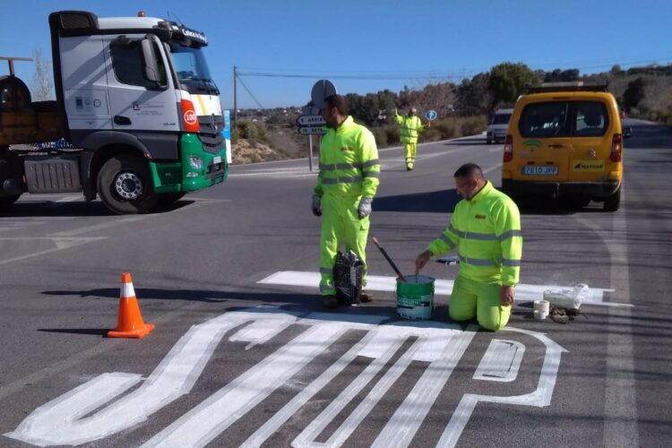 La Junta adjudica por 5,3 millones la conservación de más de 300 kilómetros de carreteras en la Serranía de Ronda y Guadalhorce