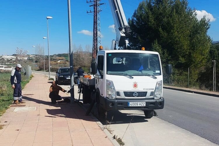 Mejoran la iluminación en La Galia con la instalación de farolas con tecnología LED