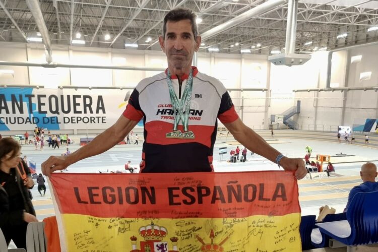 Fede Sáez, del Club Harman Trail, logra dos medallas de oro en el Campeonato de Andalucía de Pista Cubierta