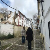 Las lluvias hacen que se desplome parte de una vivienda abandonada de la calle Espíritu Santo