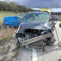 Una colisión frontal entre dos vehículos en la A-367 Ronda-Cuevas del Becerro se salda con dos heridos